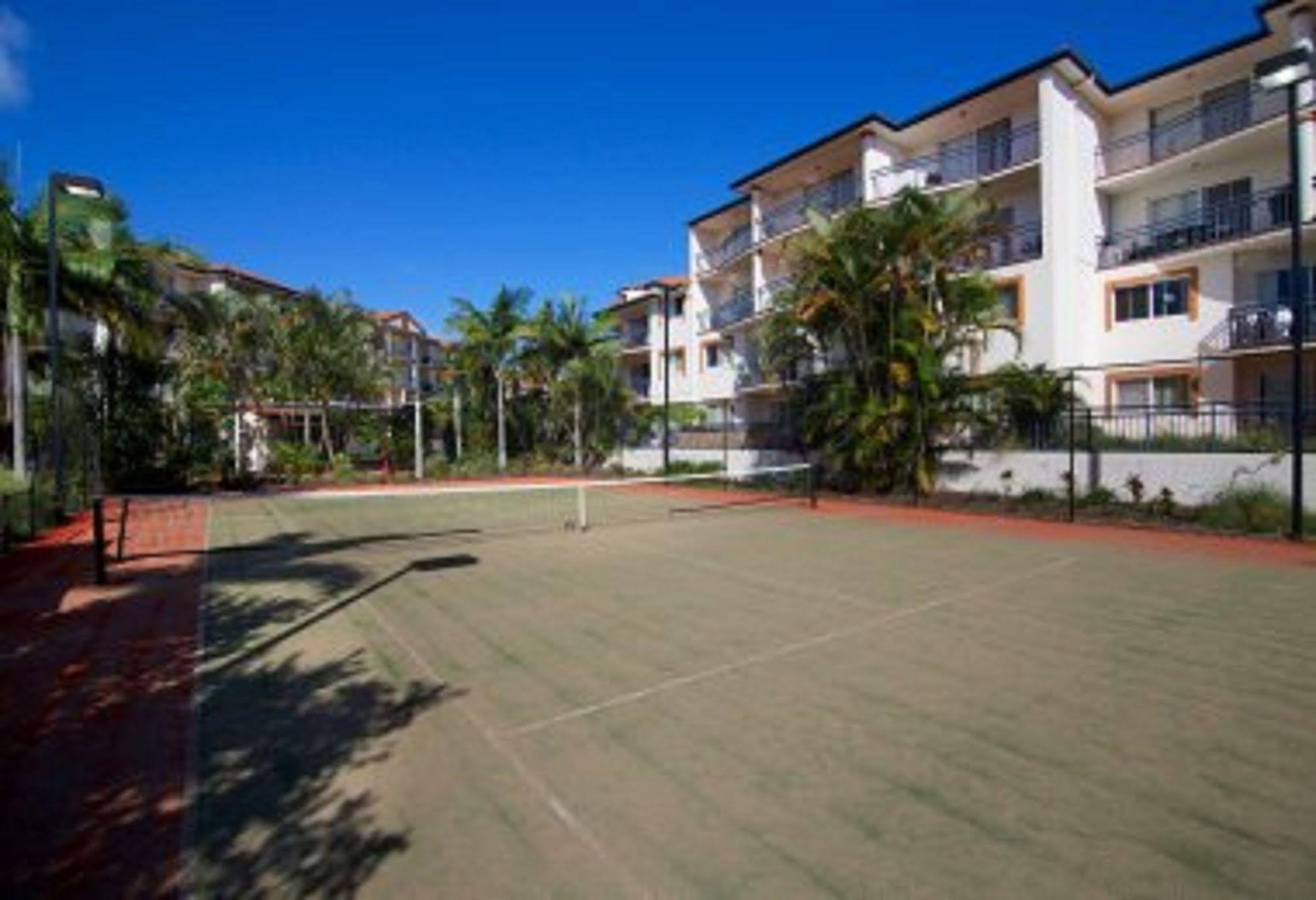 Blue Water Bay Villas โกลด์โคสต์ ภายนอก รูปภาพ