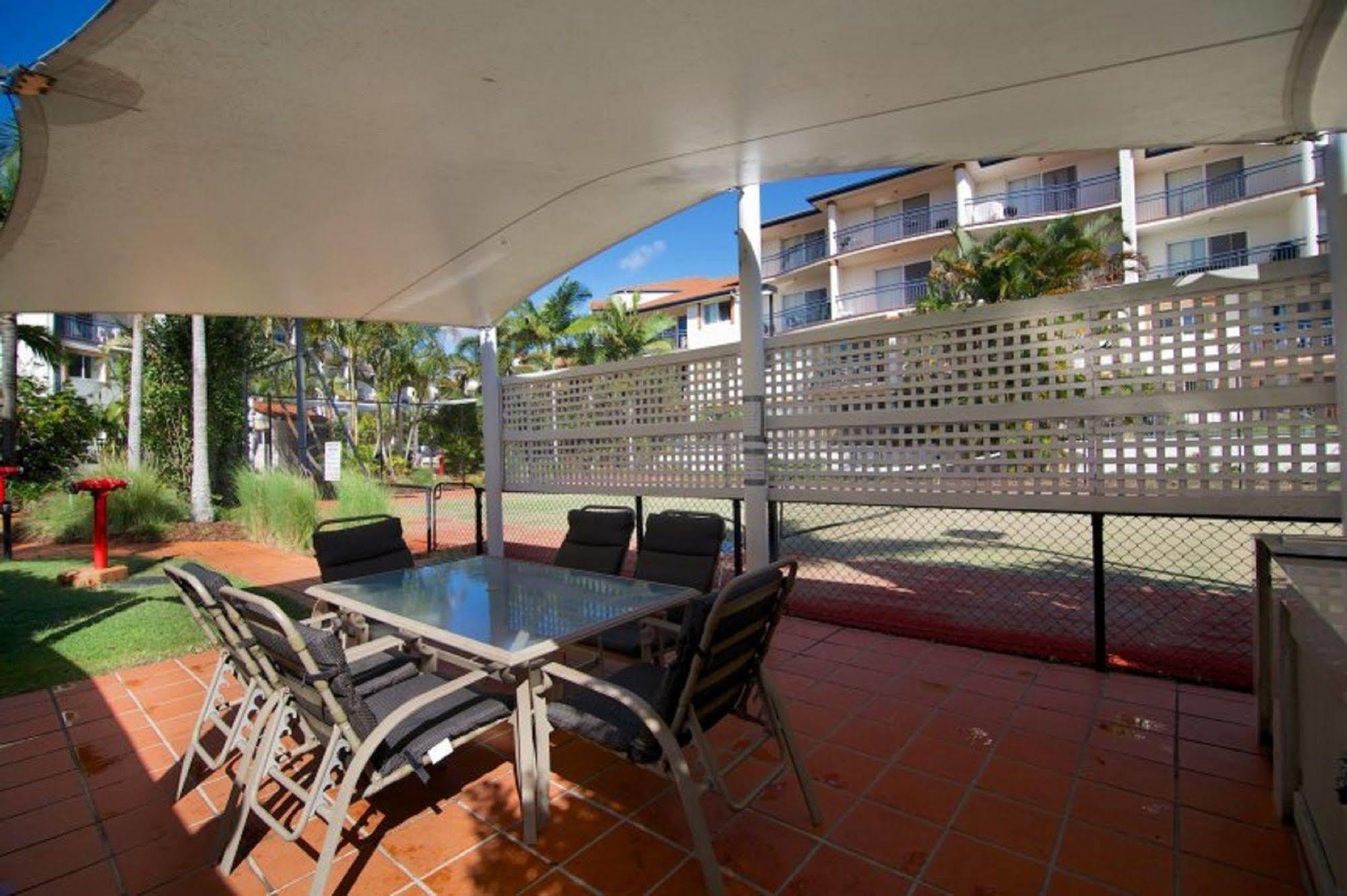 Blue Water Bay Villas โกลด์โคสต์ ภายนอก รูปภาพ
